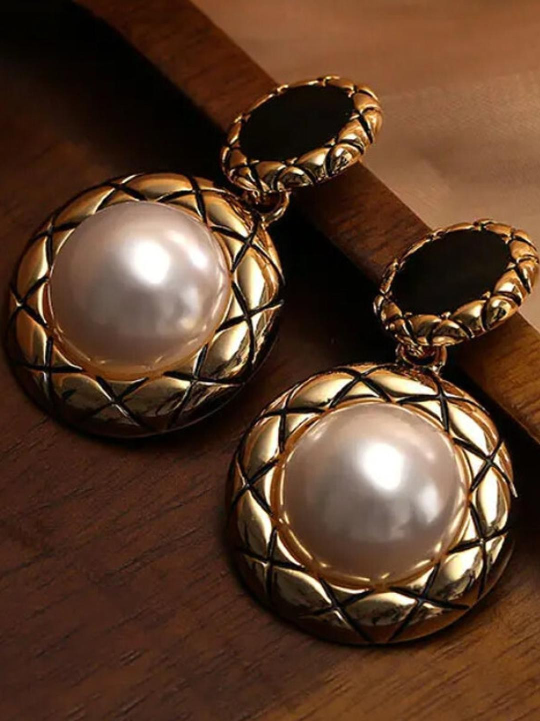 AKISON JEWELS Black and gold circular Drop Earrings