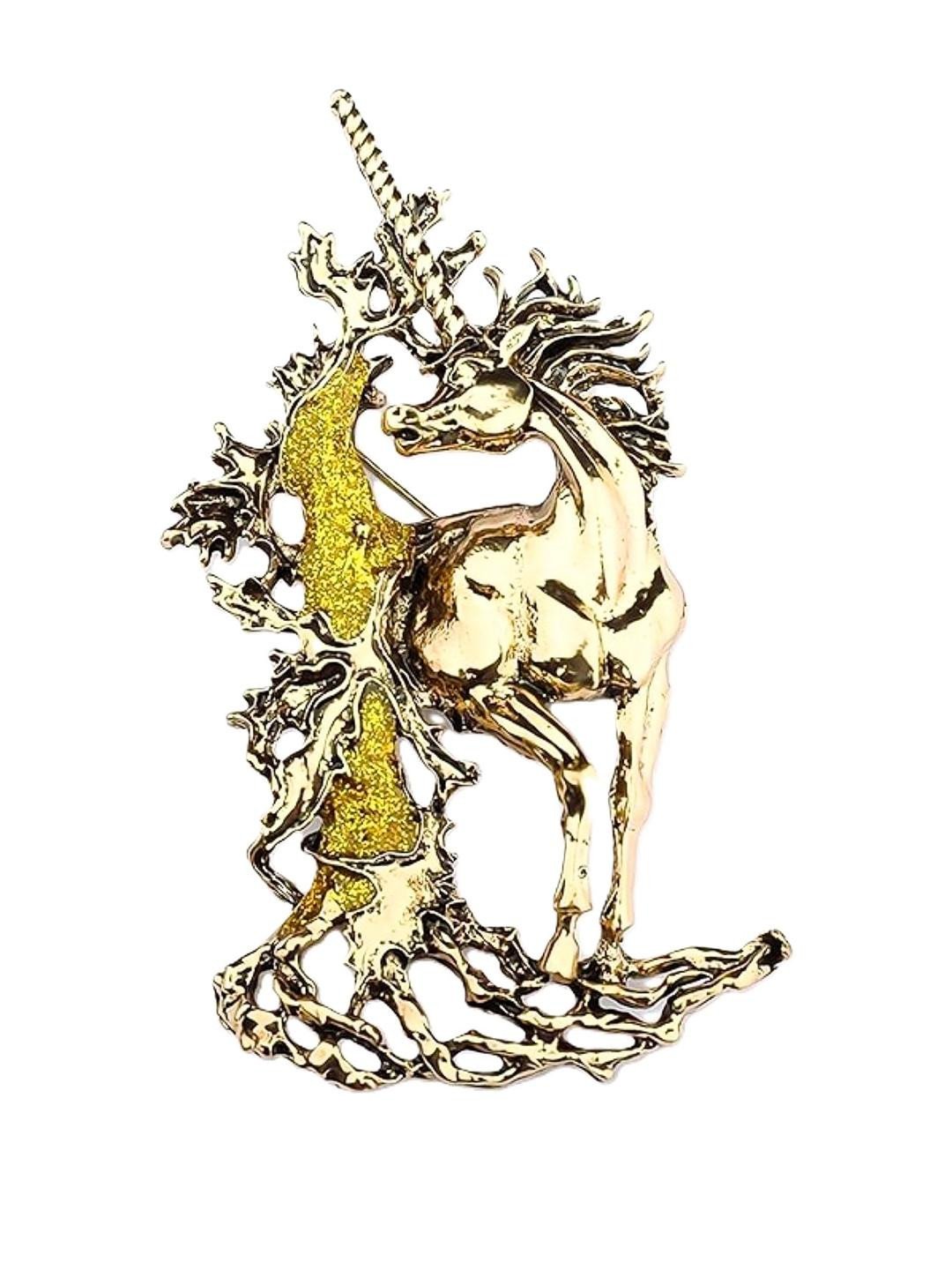 VOICI Gold-Plated Animal Shaped Pendants