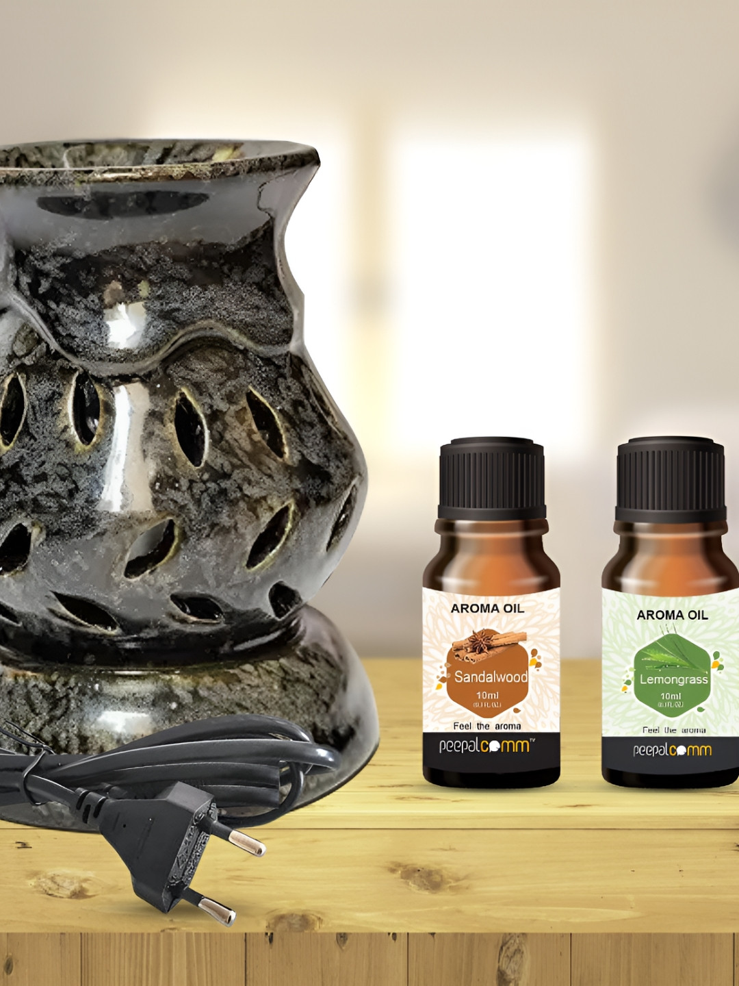 PEEPALCOMM 3 Pieces Black Pieces Aroma Oil Diffuser With Scented Sandalwood & Lemon Oils