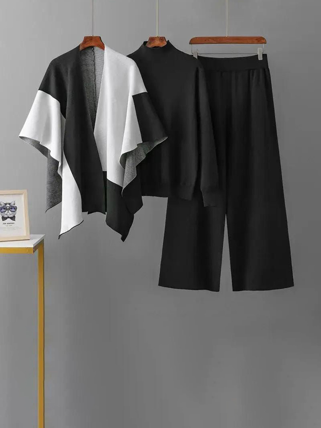 Miss Mosa By Akanksha  Black Lillian Luxe Winter Coord Set With Cape