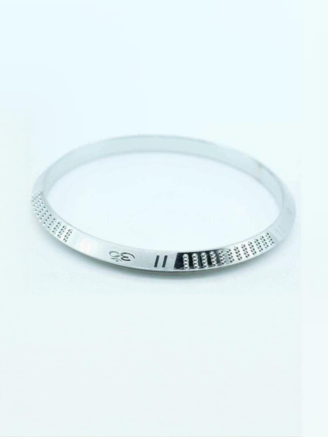 Vaiseema Unisex Silver-Plated Bangle-Style Stainless Steel Bracelet
