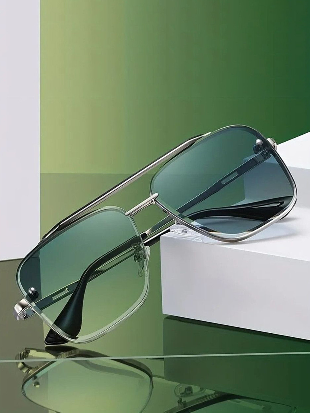 Eyedens Unisex UV Protected Square Sunglasses Square_Silvery-Blu_Deta_35