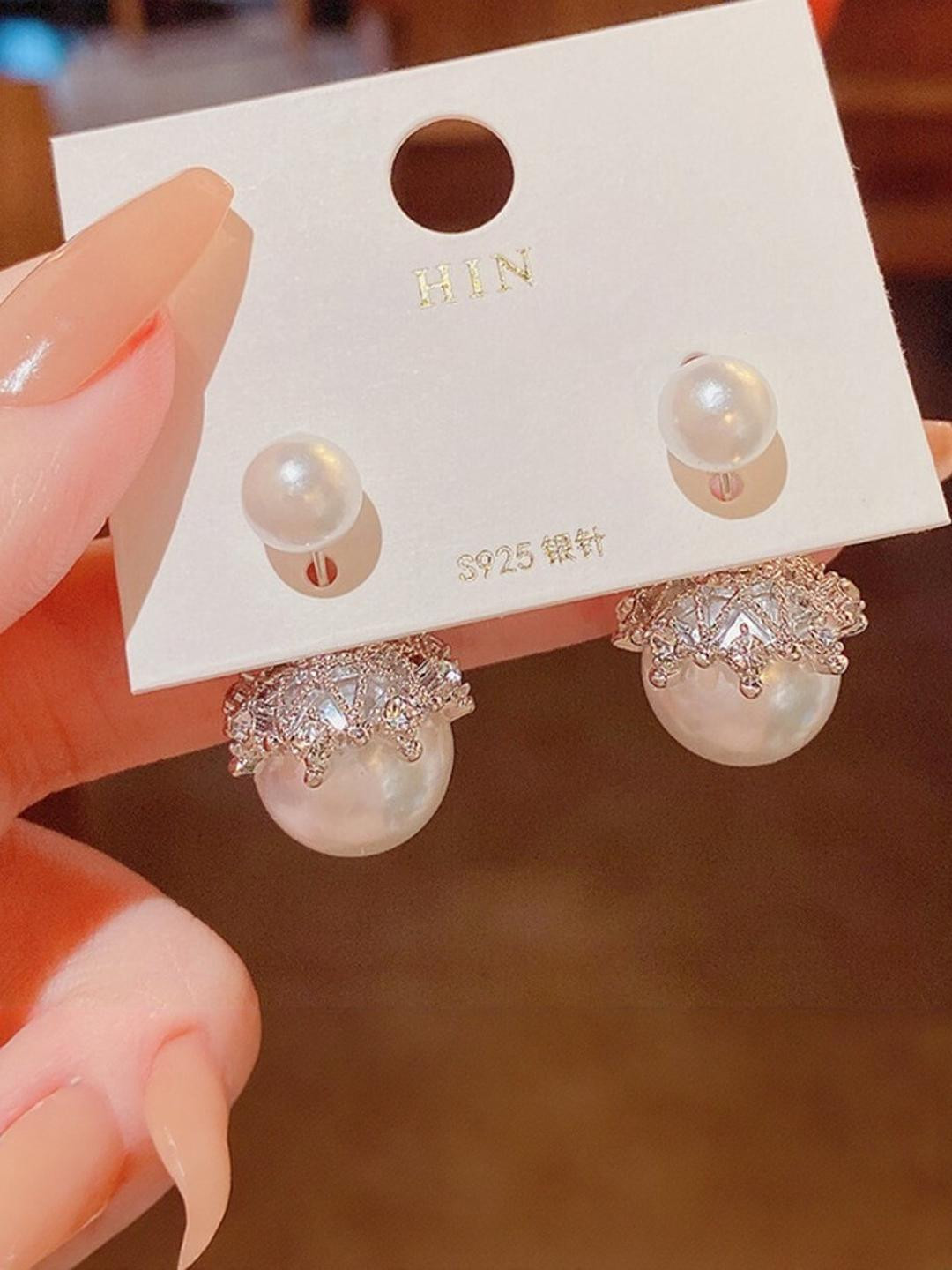 AKISON JEWELS Circular White Studs Earrings