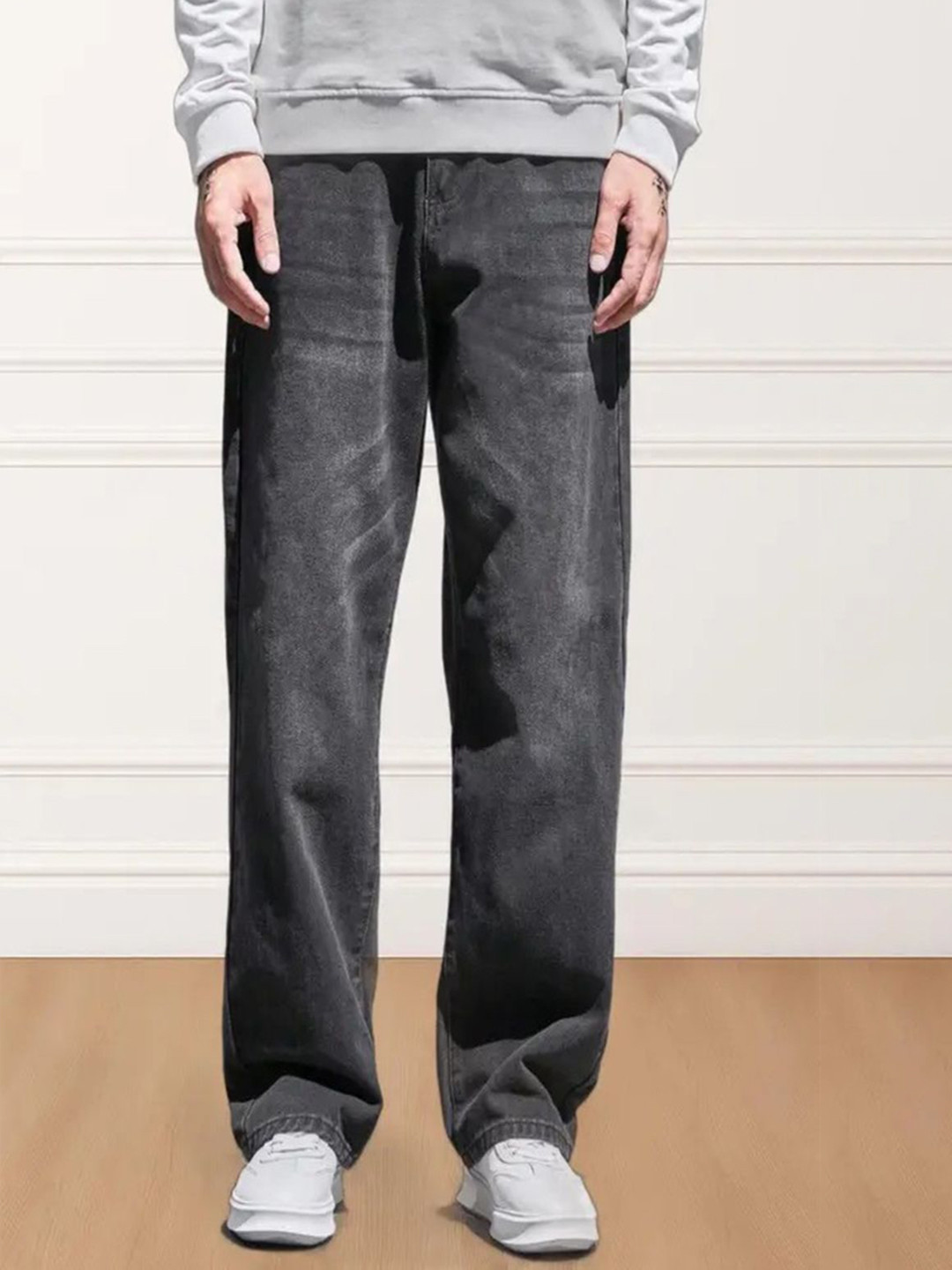 Playfeel Men Jean Mid-Rise Relexed Fit Clean Look Light Fade Stretchable Jeans