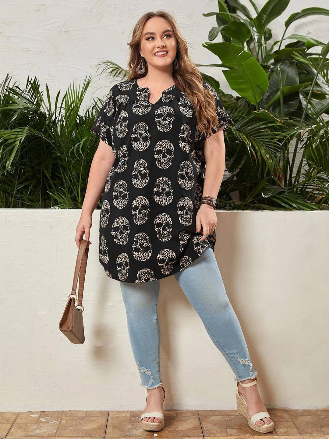 Stylecast X Kotty Women Plus Size Graphic Printed Tunic