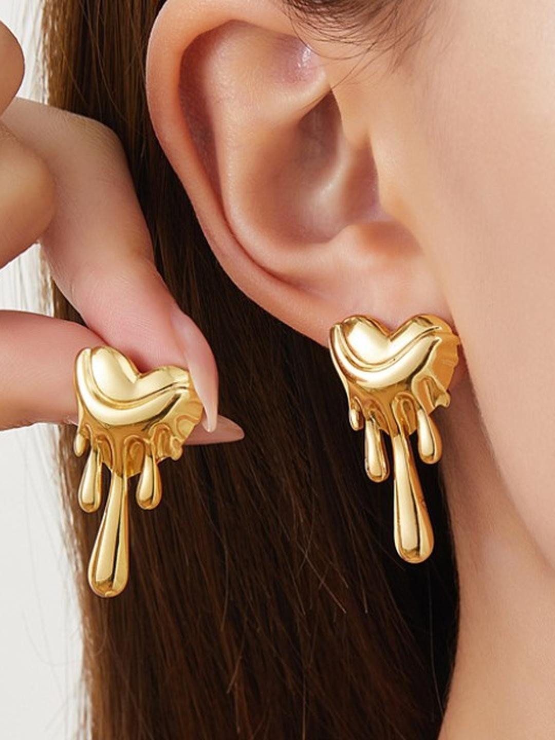 AKISON JEWELS Gold-Plated Heart Shaped Studs Earrings