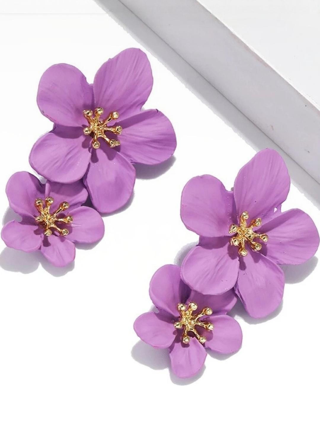 AKISON JEWELS floral shaped alloy Earrings