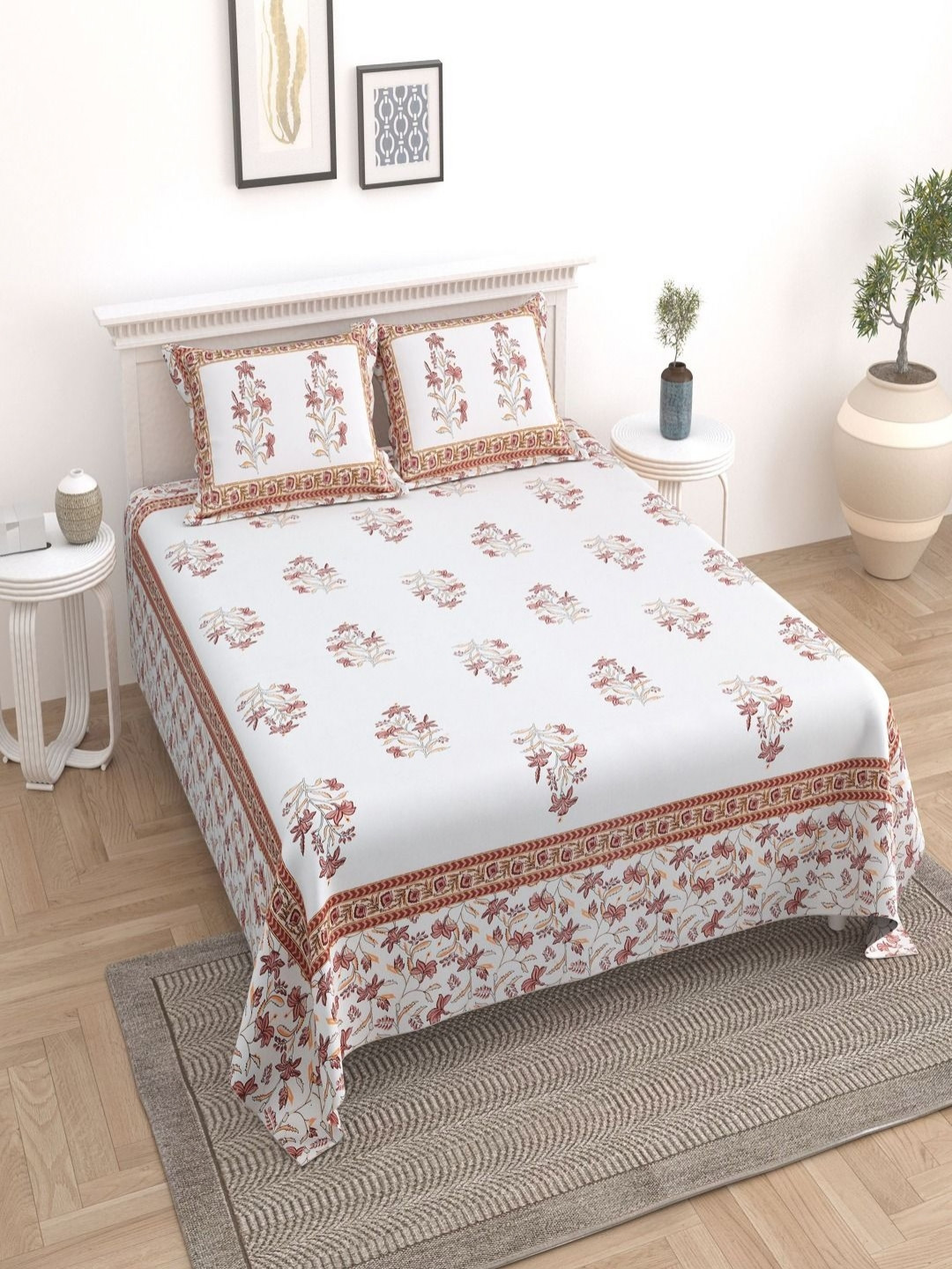Bombay Spreads Beige & White Printed Cotton 180 TC Double King Bedsheet Set 2.74m X 2.20m