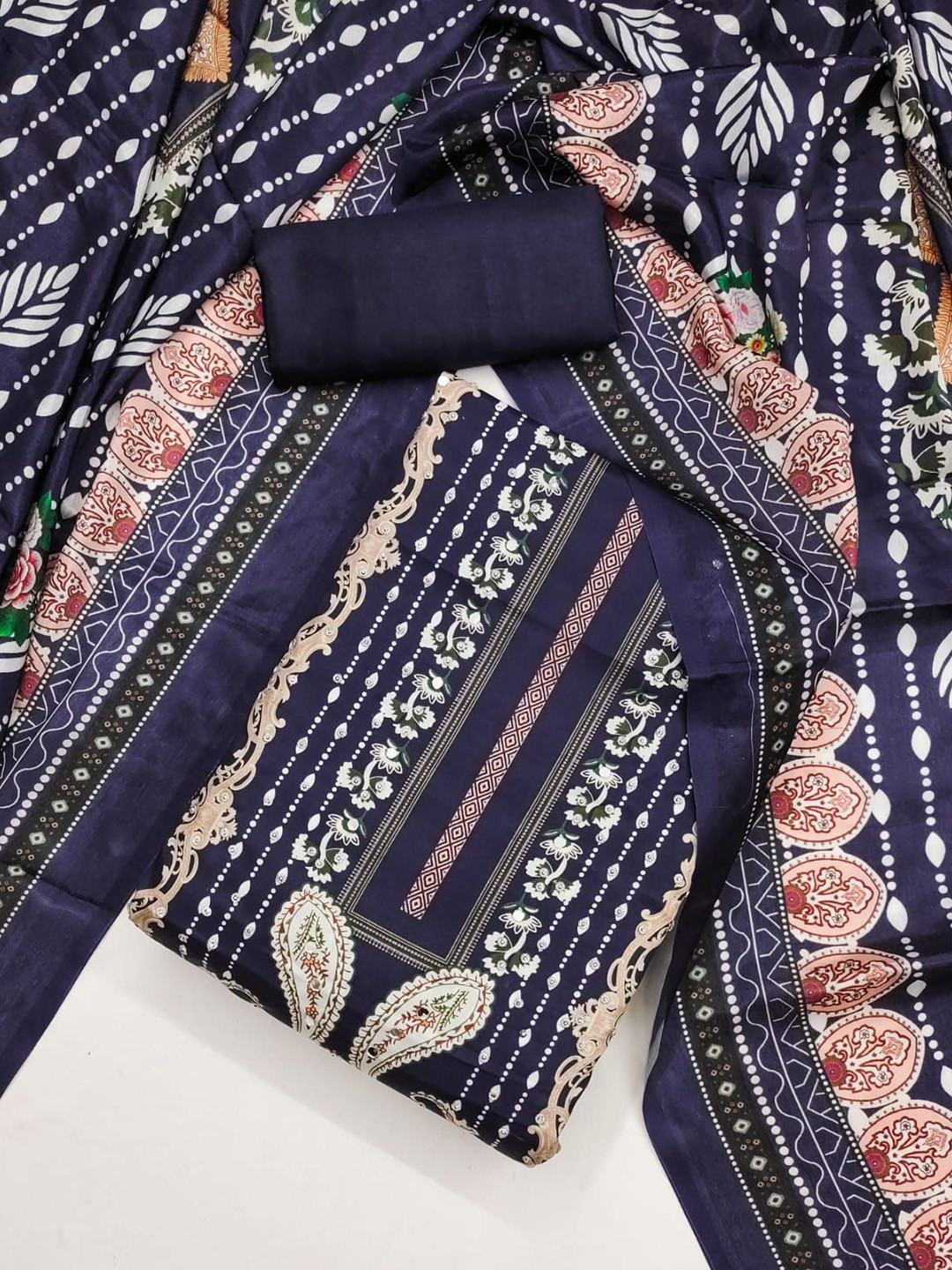 HE VAHLA Floral Printed Beads And Stones Unstitched Dress Material