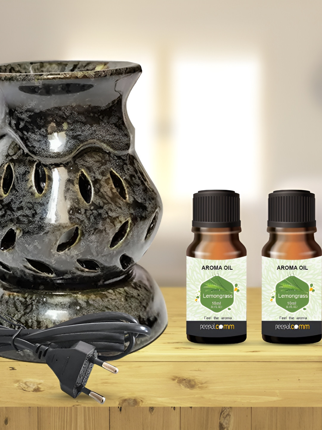PEEPALCOMM Black 2 Pieces Ceramic Lemongrass Diffuser Set- 10 ml Each