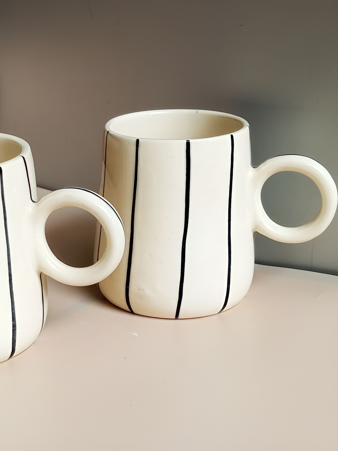 Lupaava White & Black Hand Painted Textured Ceramic Glossy of Mugs