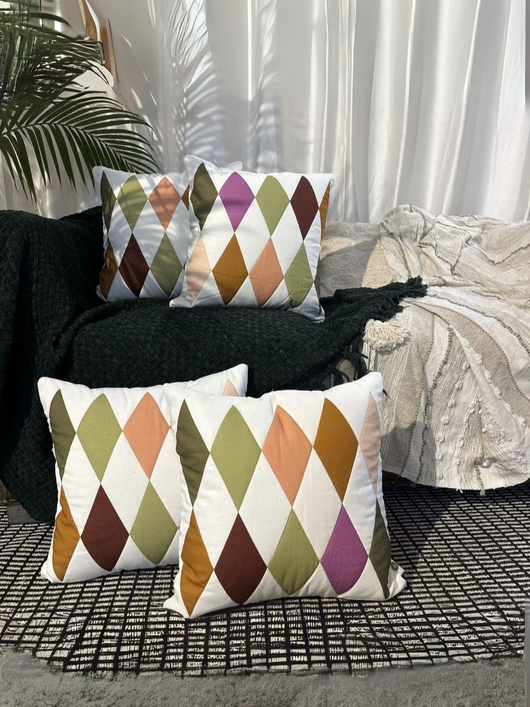 LUSHLYF Festive Diamonds White & Purple 4 Pieces Printed Cotton Square Cushion Covers