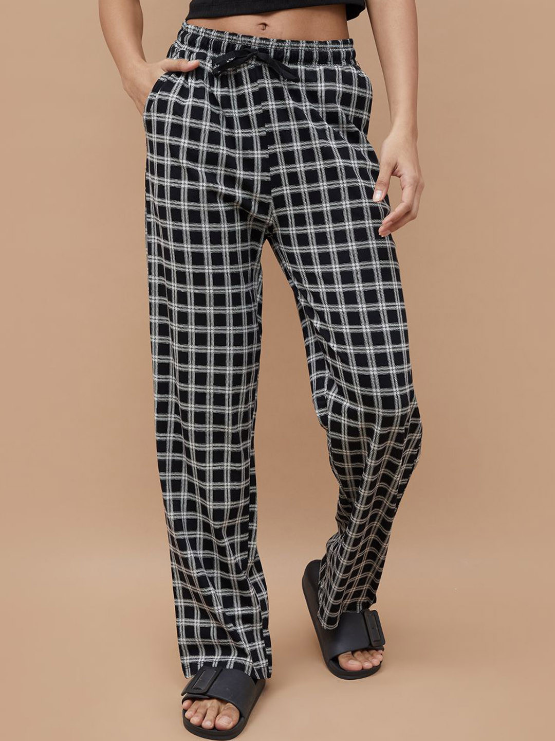 Ginger by Lifestyle Women Cotton Checked Pyjamas
