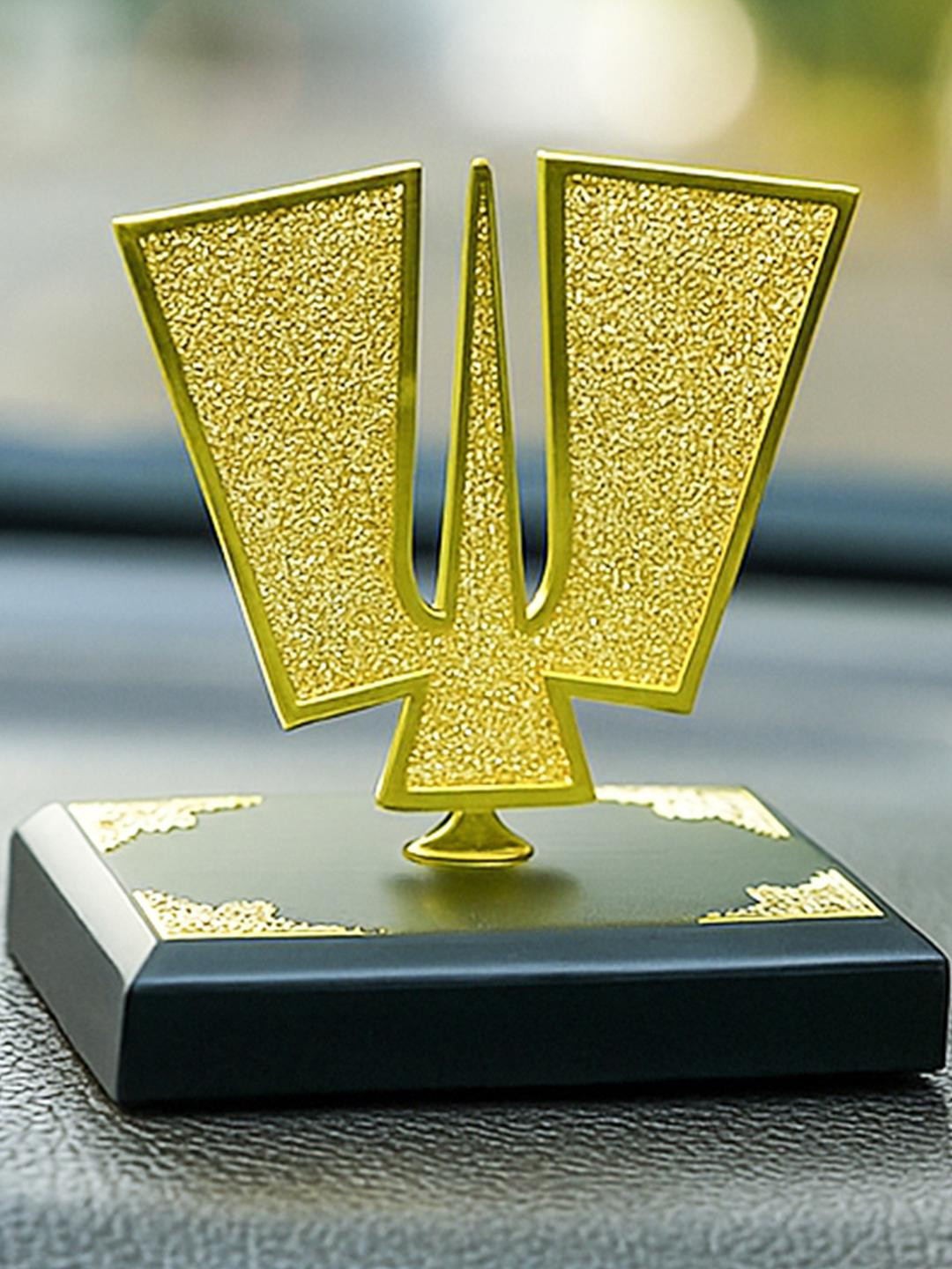 Ekhasa Gold-Toned Tirupati Balaji Idol Showpiece