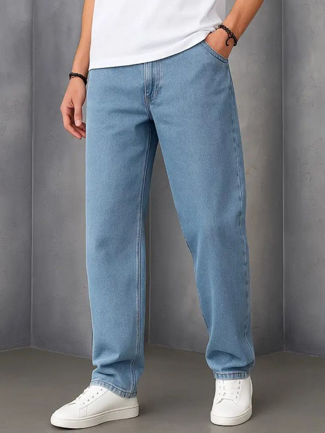 Playfeel Men Jean Mid-Rise Low Distress Jeans