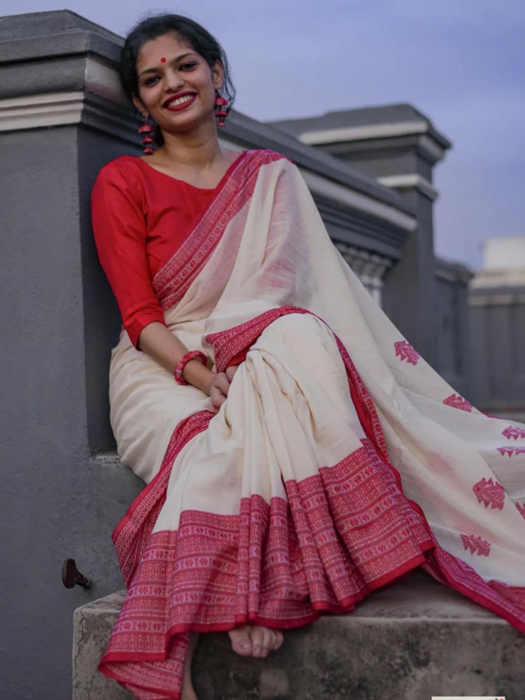 AQUILIQ Red Silk Cotton Sarees