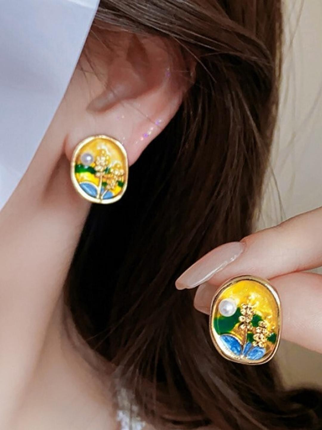 AKISON JEWELS Multicolour Studs Earrings