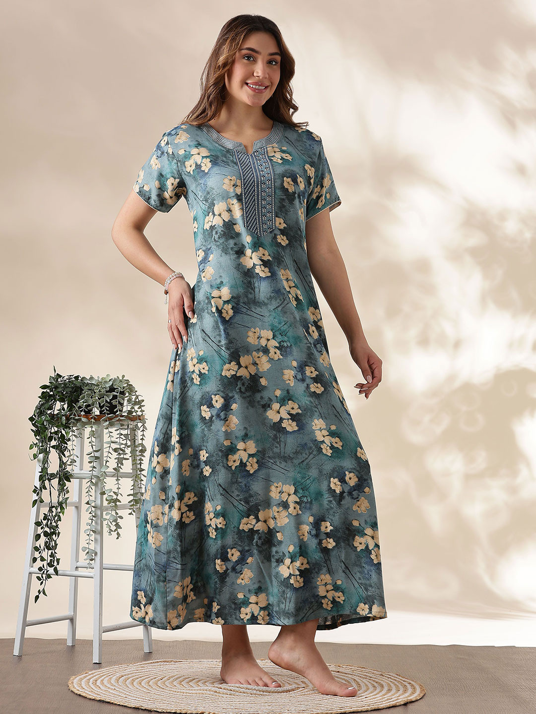 9shines Label Floral Printed Notch Neck Maxi Nightdress