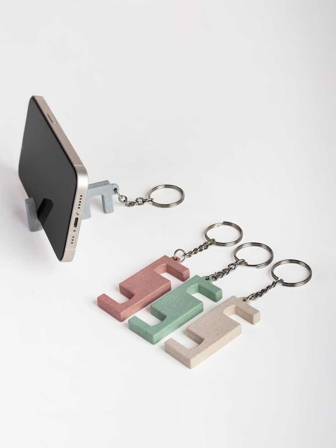 IRIDA NATURALS Set Of 4 Textured Key Chain With Mobile Stand