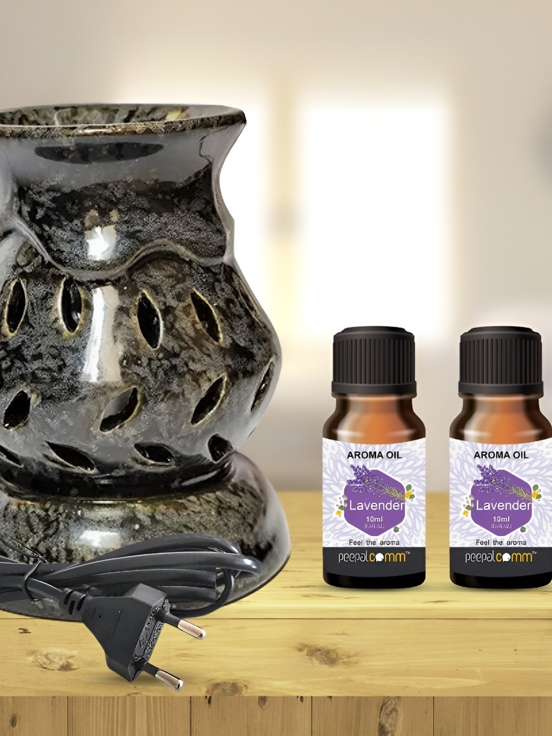 PEEPALCOMM Black 2 Pieces Ceramic Lavender Diffuser Set- 10 ml Each