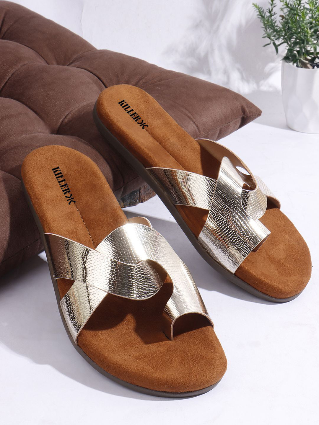 Killer Women Textured Open Back One Toe Flats