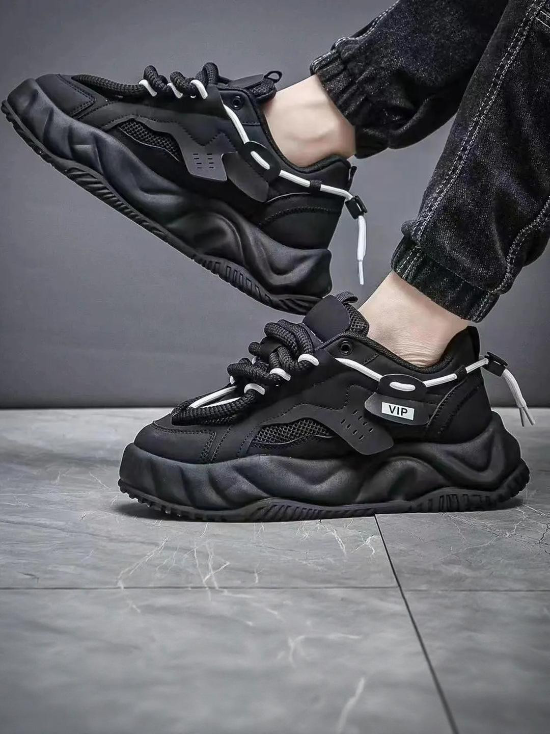 Akiko Men High-Top Black Sneakers  Mess Rubber Sole