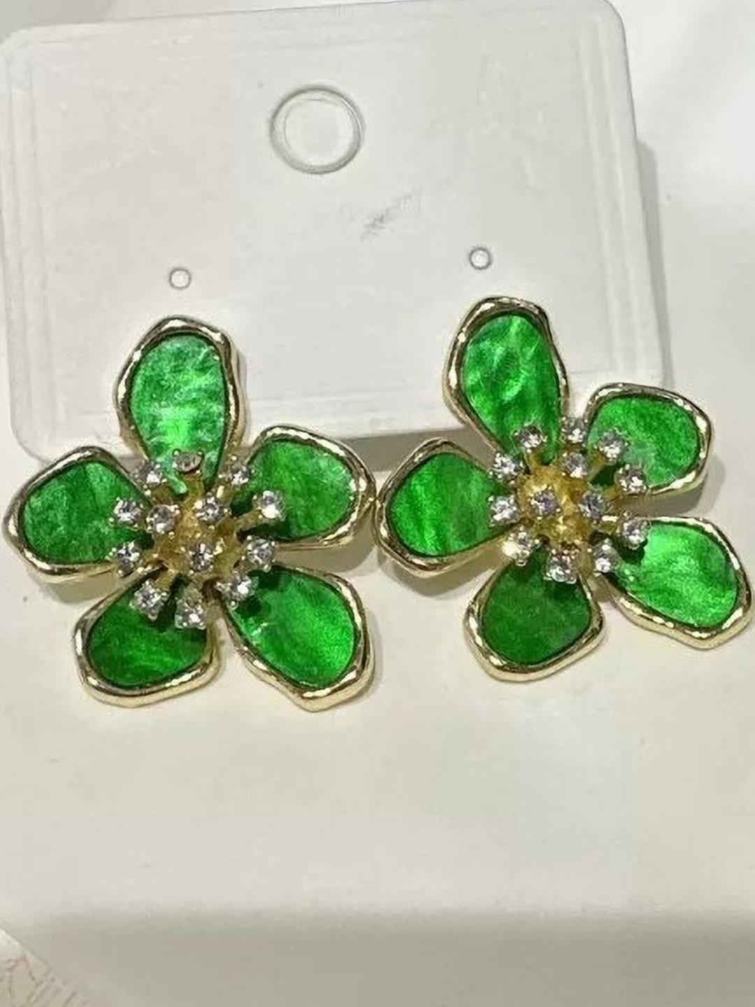 AKISON JEWELS  Women Floral Green Studs Earrings