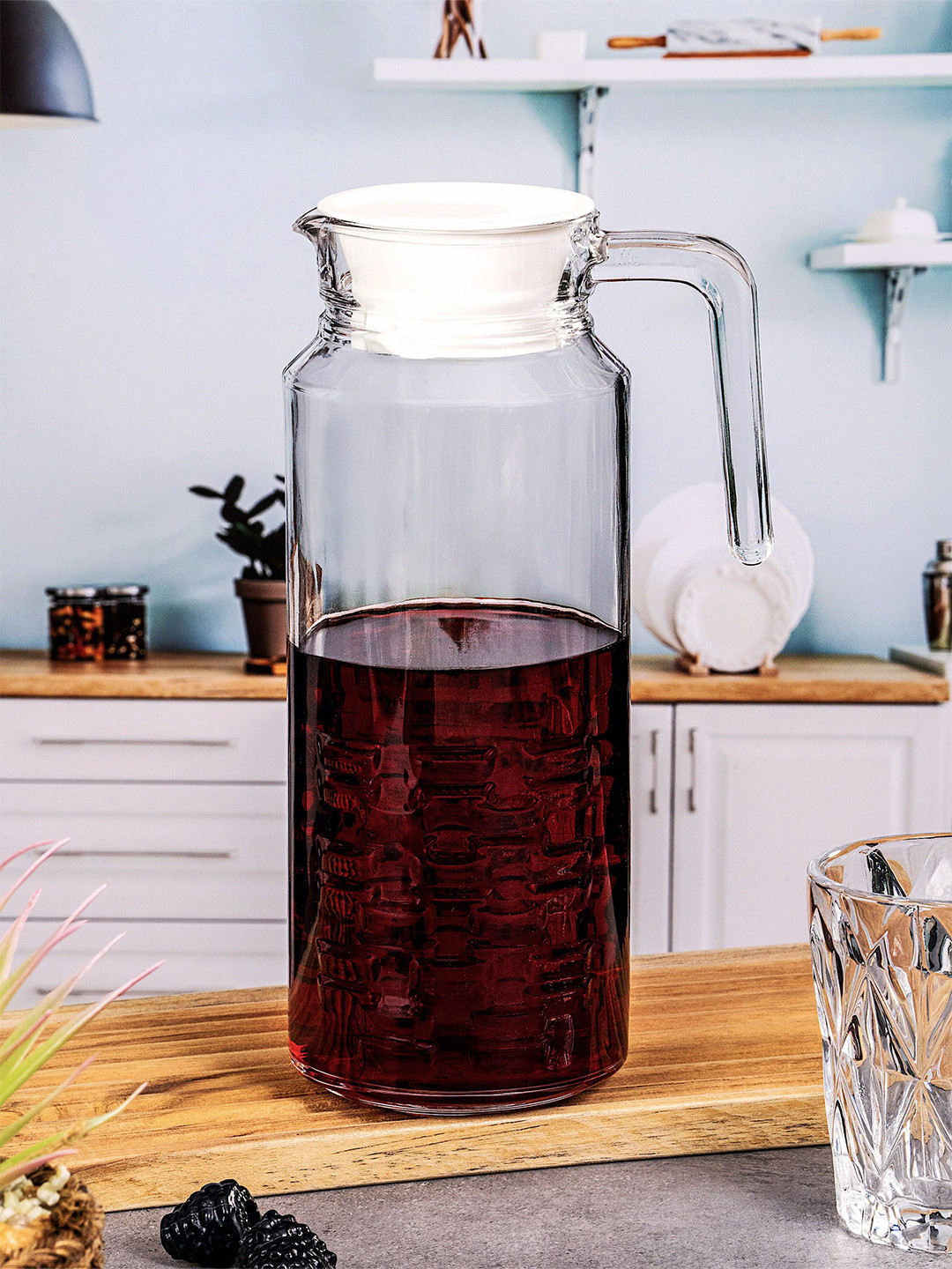 Luminarc Transparent & White Textured Clear Glass Water Jug With Lid-1.3 L