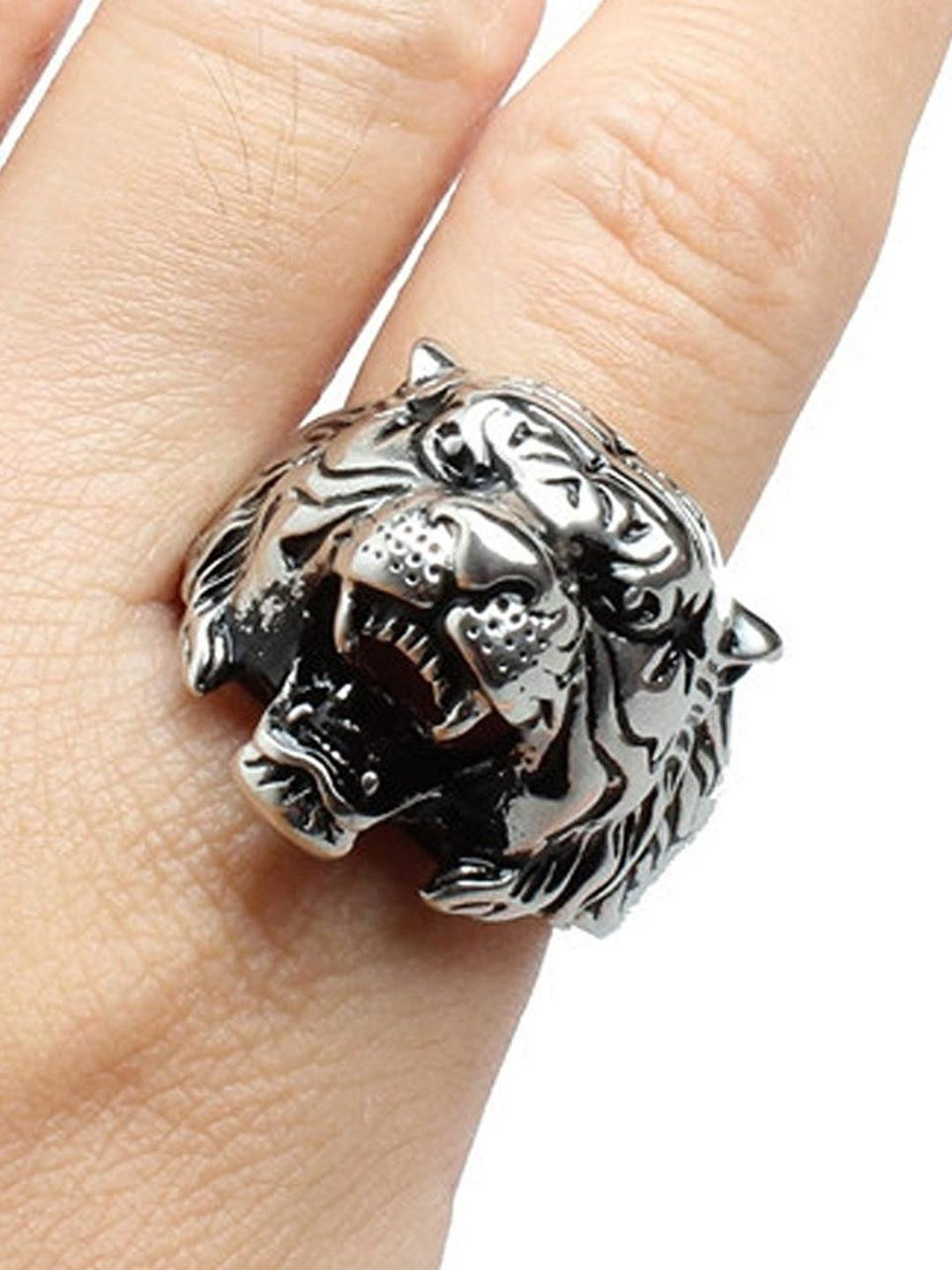 Vaiseema Unisex Silver Tiger Head Ring