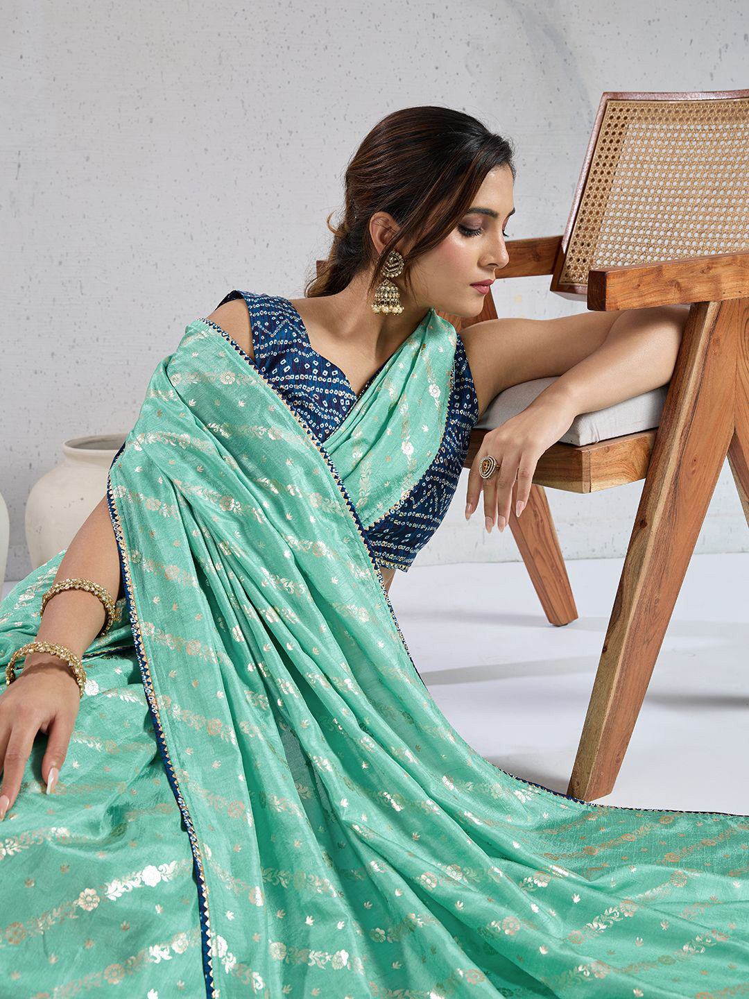 PBS PRINTS Floral Woven Design Zari Dola Silk Saree With Blouse Piece