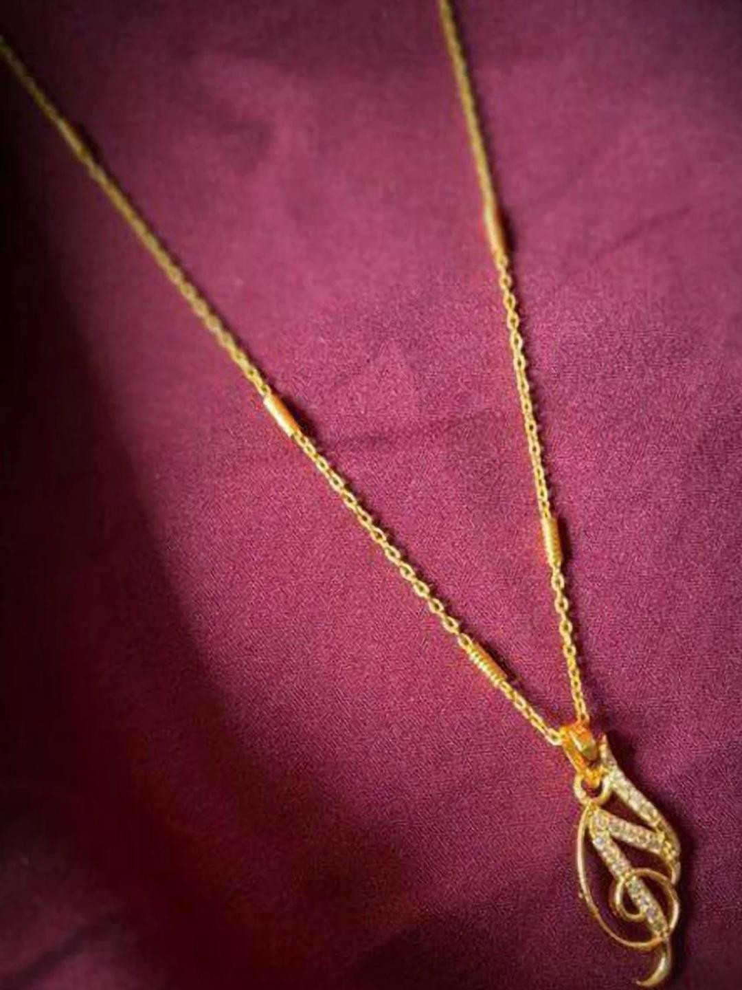 CLONEO Gold-Plated N Letter Pendants with Chain