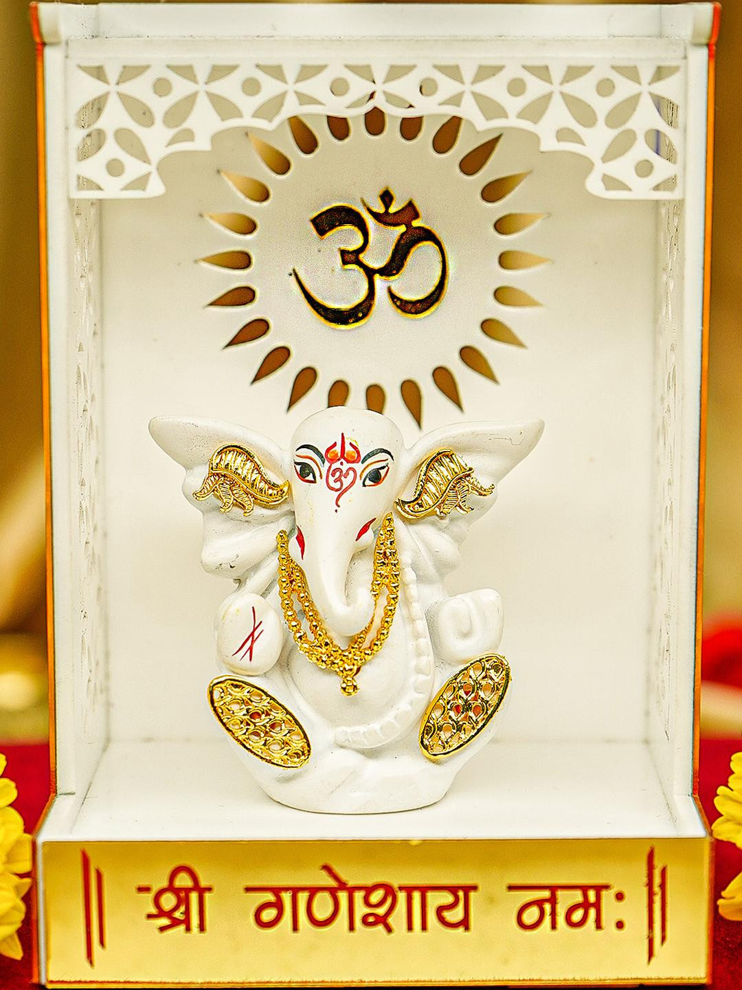 Ekhasa White Free Standing Ganesha Idol With Mandir