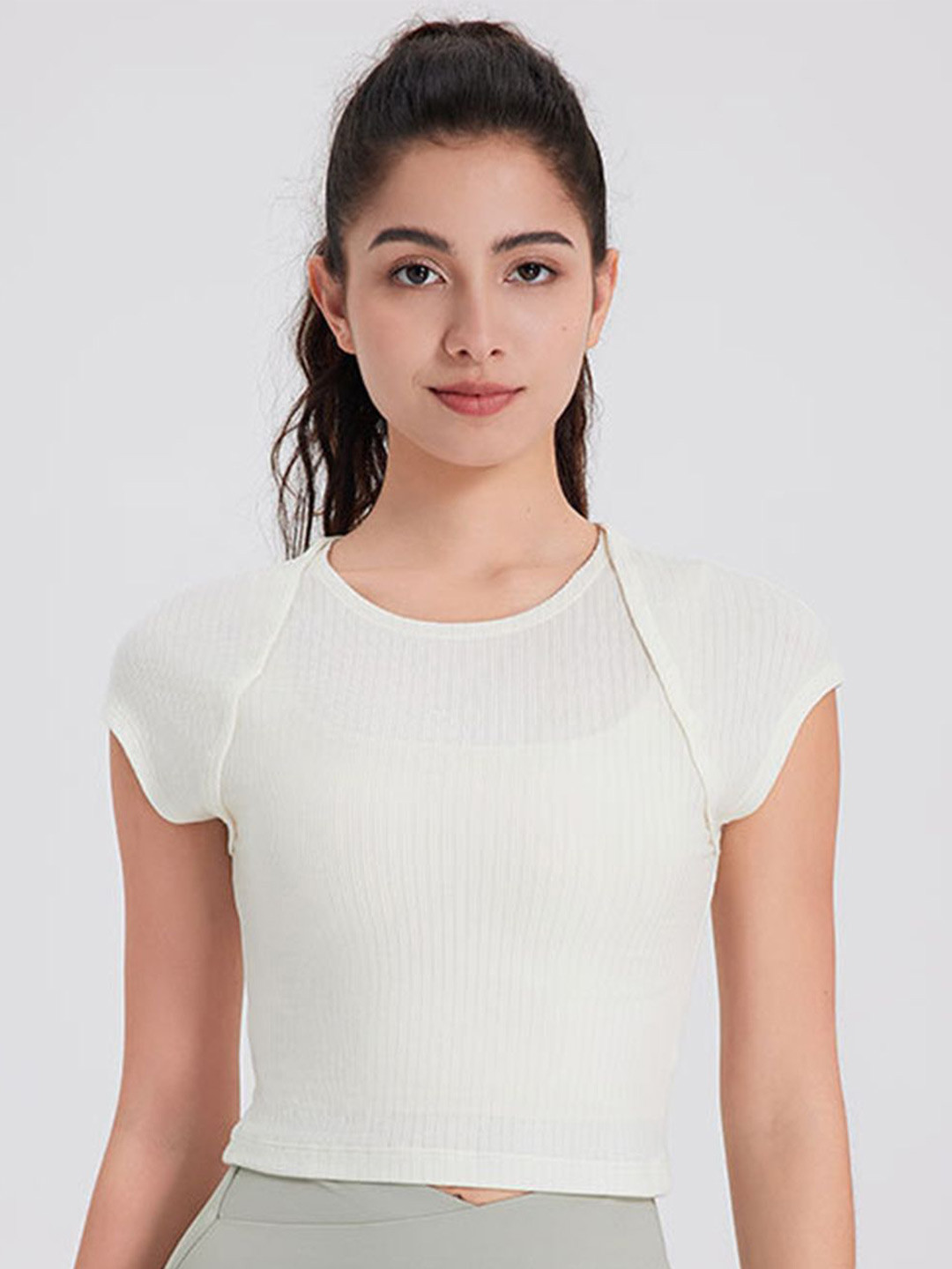 LULU & SKY Women Fitted Raglan Sleeved Crop Top