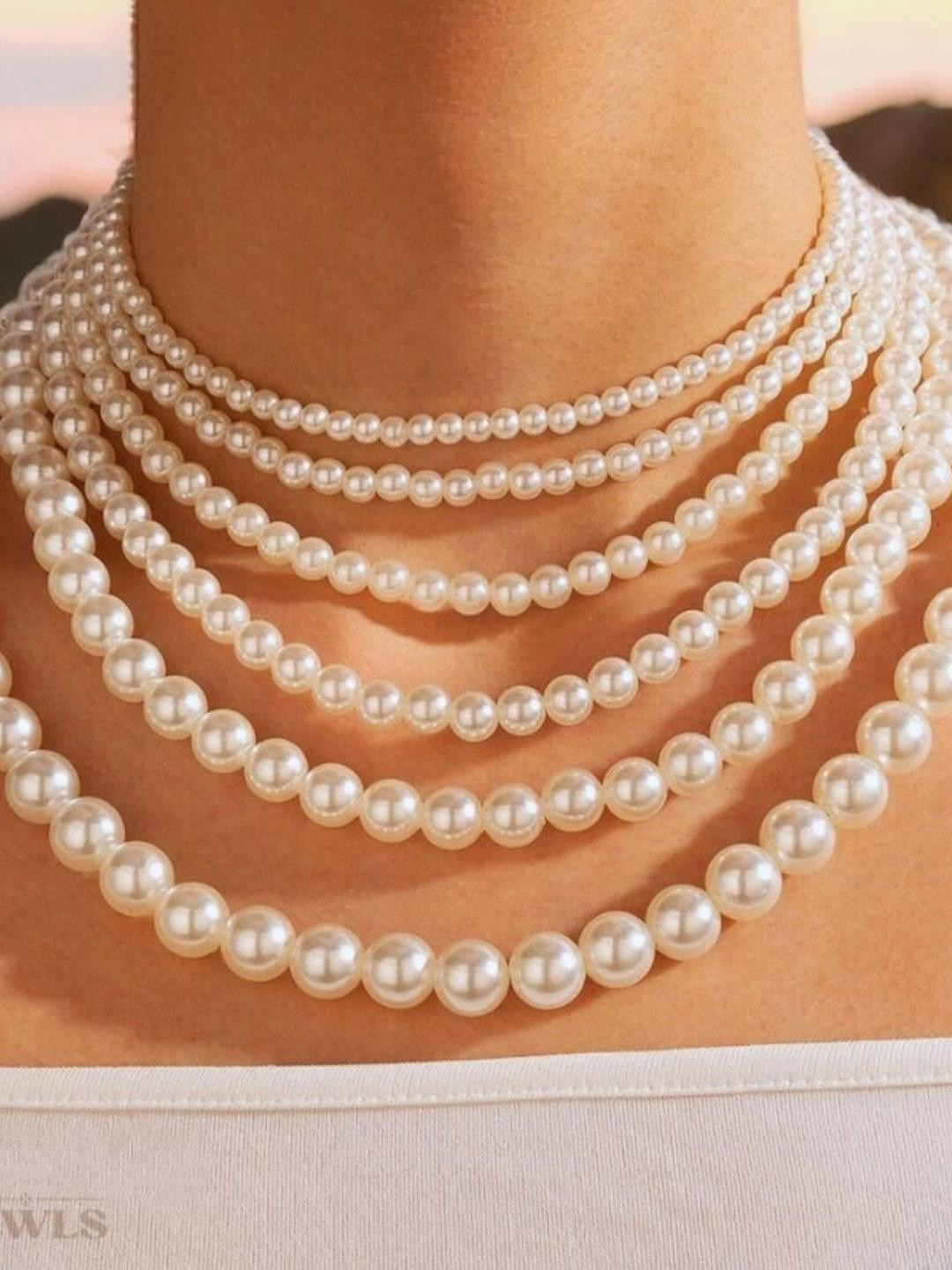 ISLANA White Artificial Beads Layered Chain