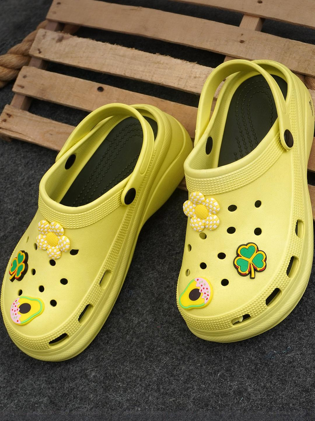 GOKIK Women Animal Graphic Clogs