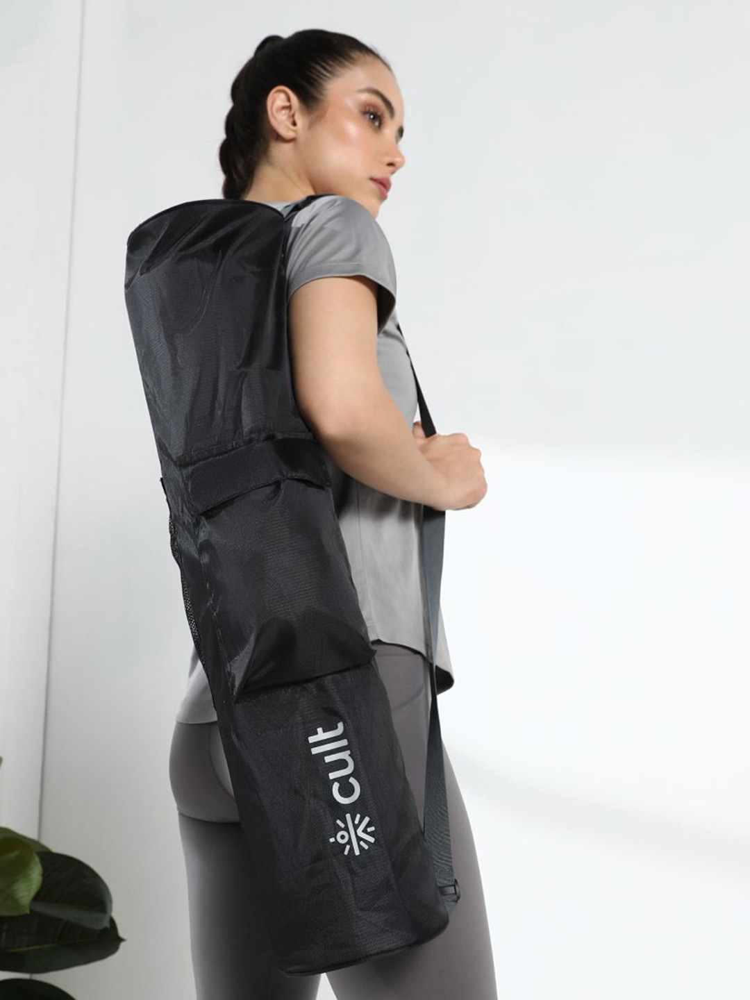 CULT Black Yoga Mat Bag with Adjustable Shoulder Strap Fits Up to 6mm Mat