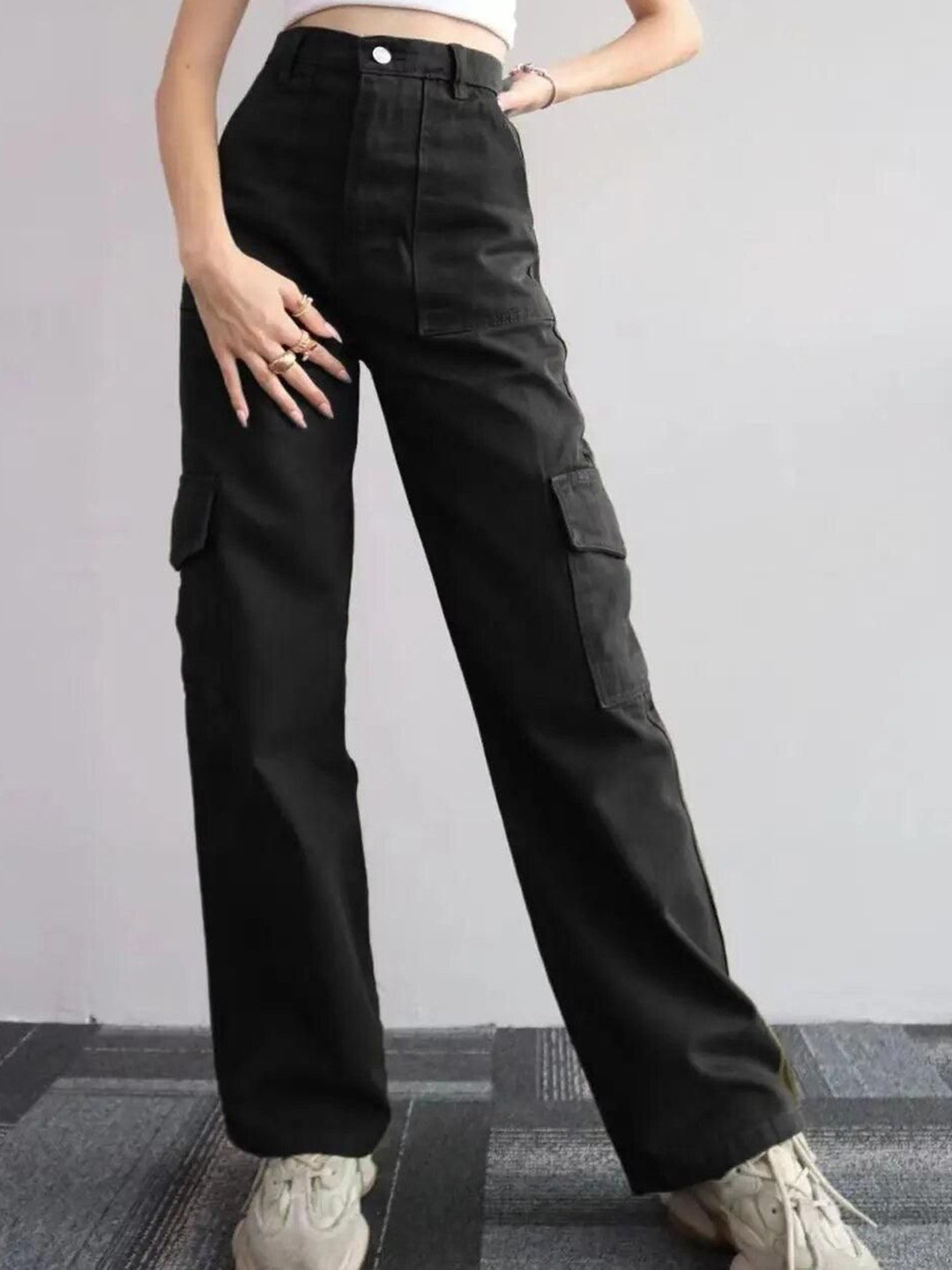 Miss Mosa By Akanksha  Women Black Roderno Cargo Statement Pants