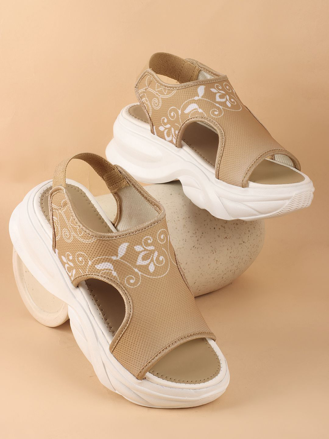 Try Me Women Printed Platform Heel Sandals
