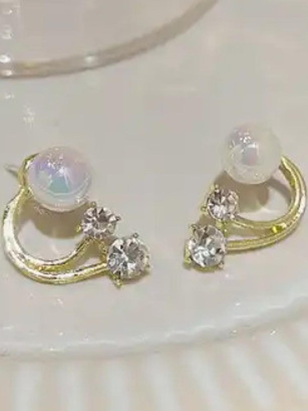AKISON JEWELS Women Gold-Plated White Beads  Casual Wear Circular Stud Earrings
