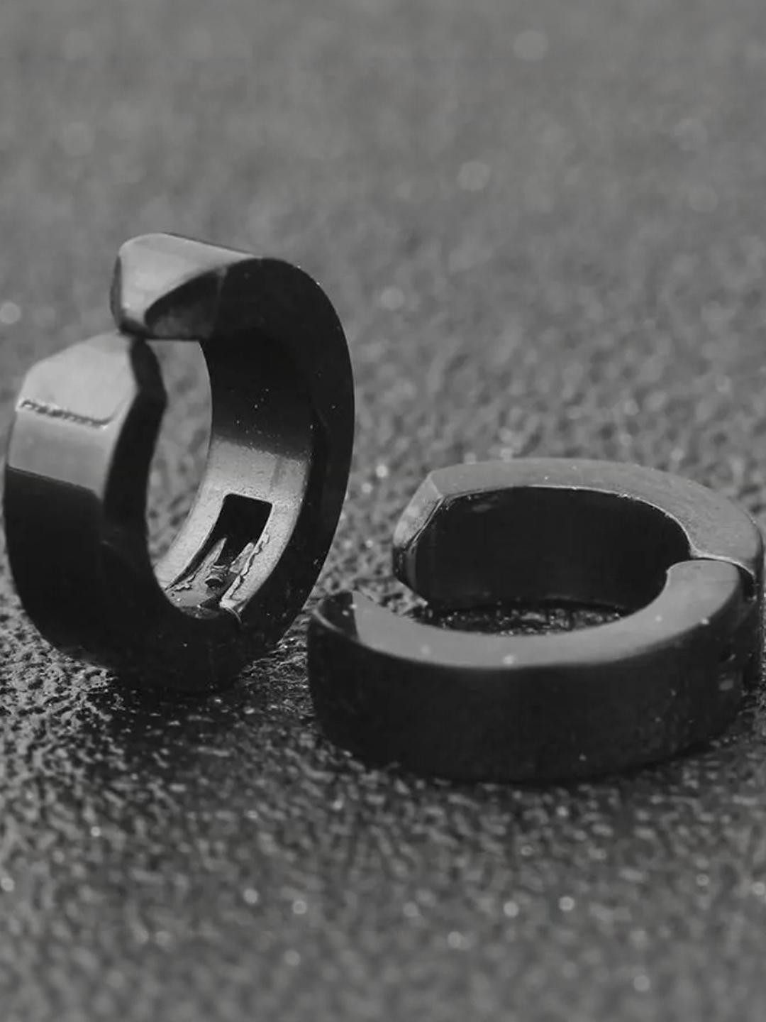 Vaiseema Circular Metal Studs Earrings