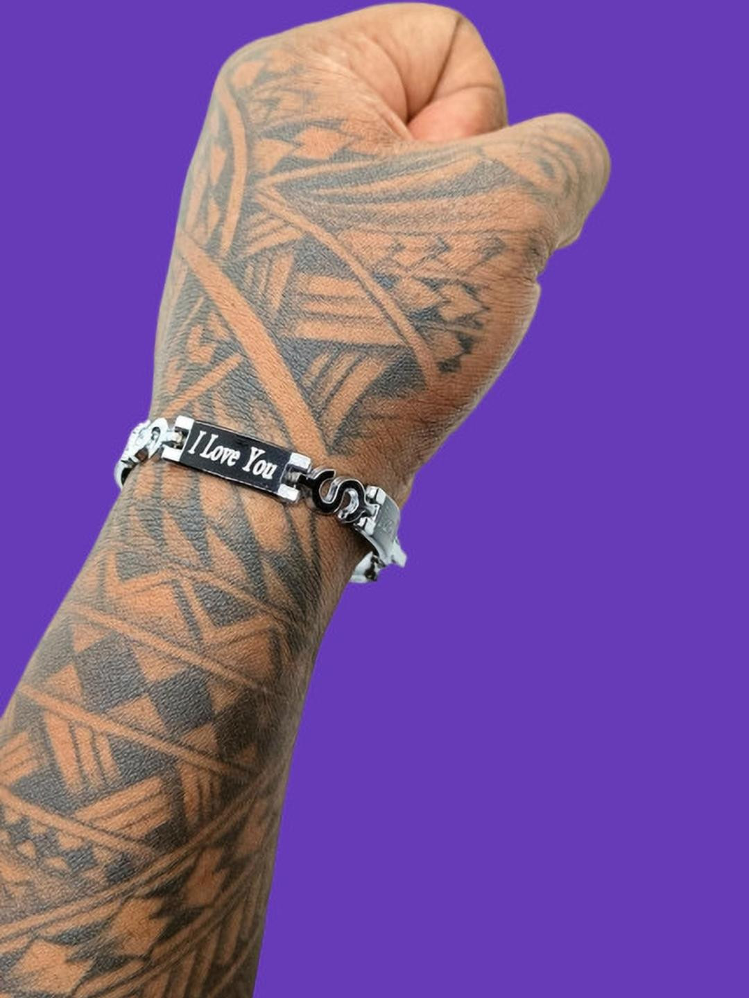 Dynamic Retail Global Silver-Plated Silver Bracelet