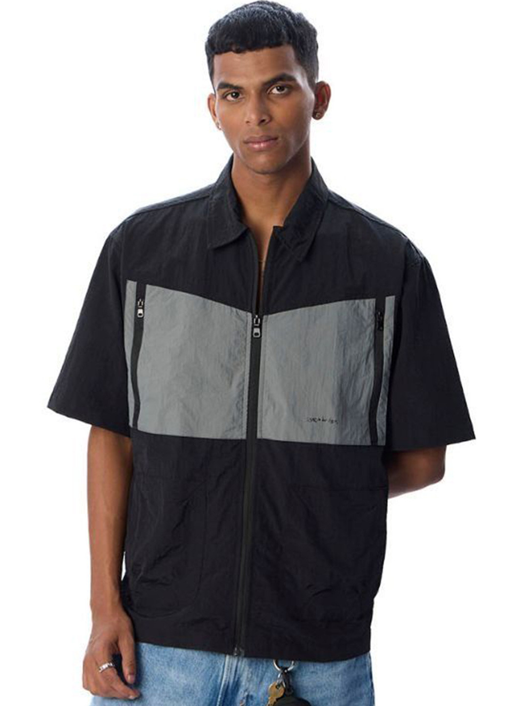 Urban Monkey Men Relaxed Fit Colourblocked Spread Collar Casual Shirt