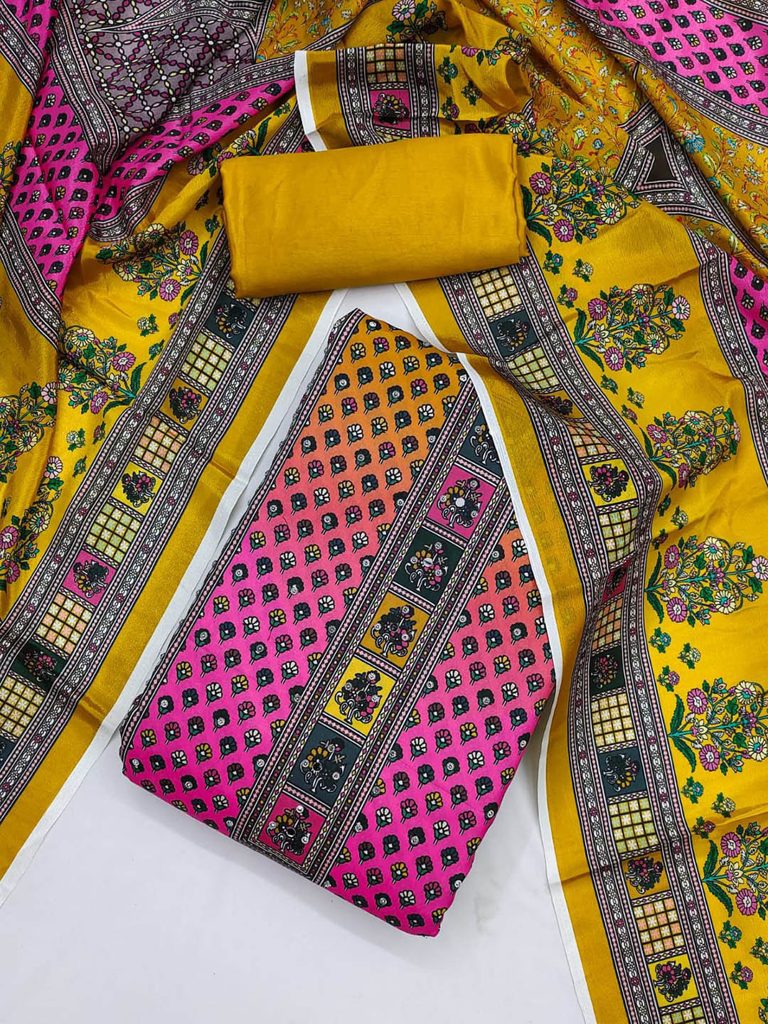 HE VAHLA Floral Printed Beads And Stones Unstitched Dress Material