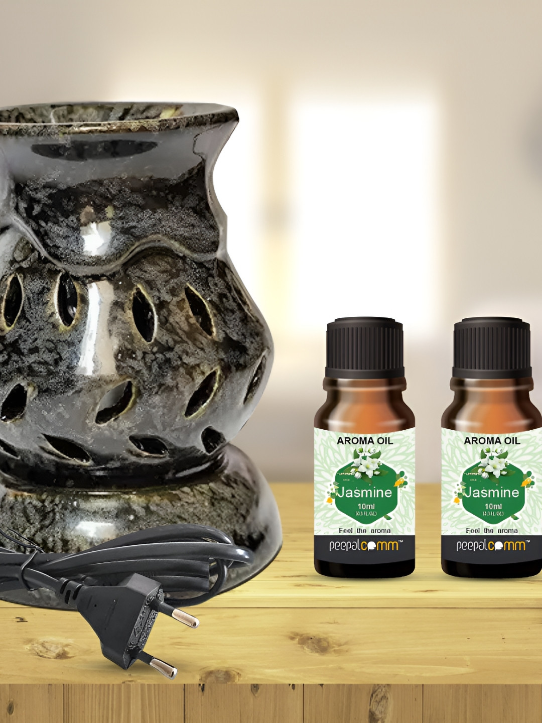 PEEPALCOMM Black 2 Pieces Ceramic Jasmine Diffuser Set- 10 ml Each