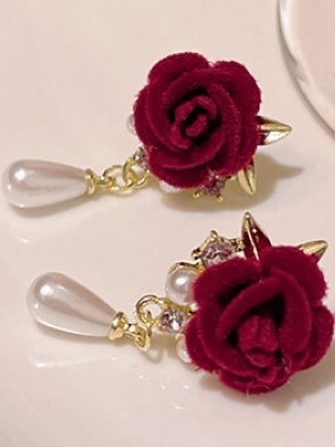 AKISON JEWELS Rose Earrings