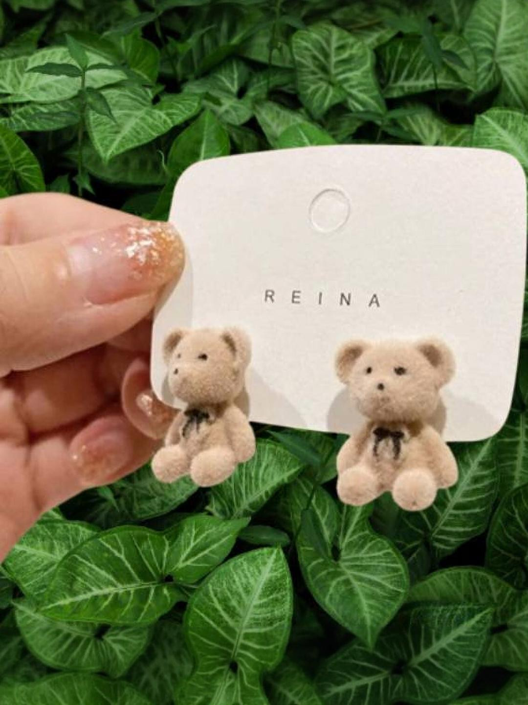 AKISON JEWELS Teddy Studs Earrings