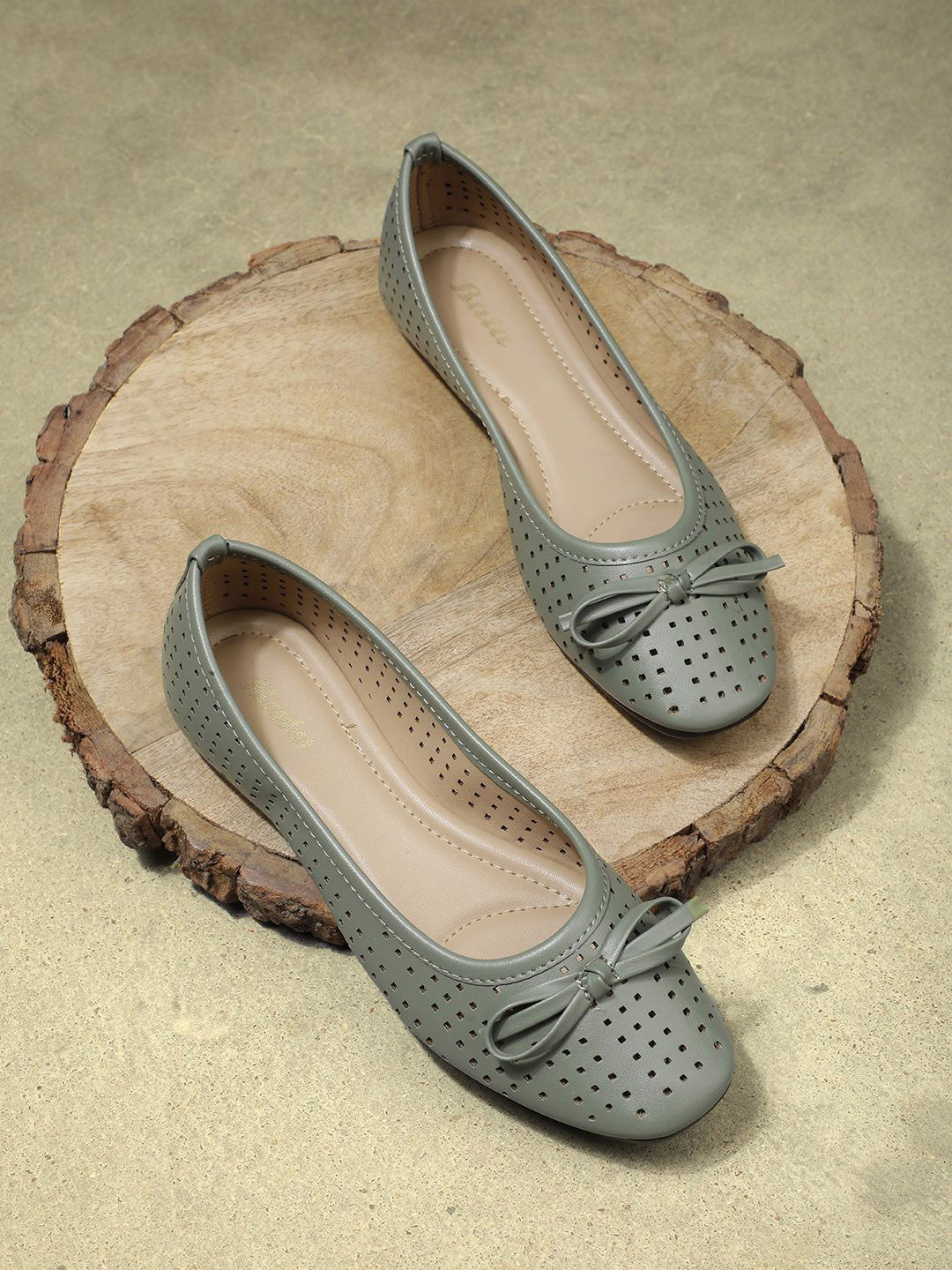 Bata Bow Accent Round Toe Ballerinas