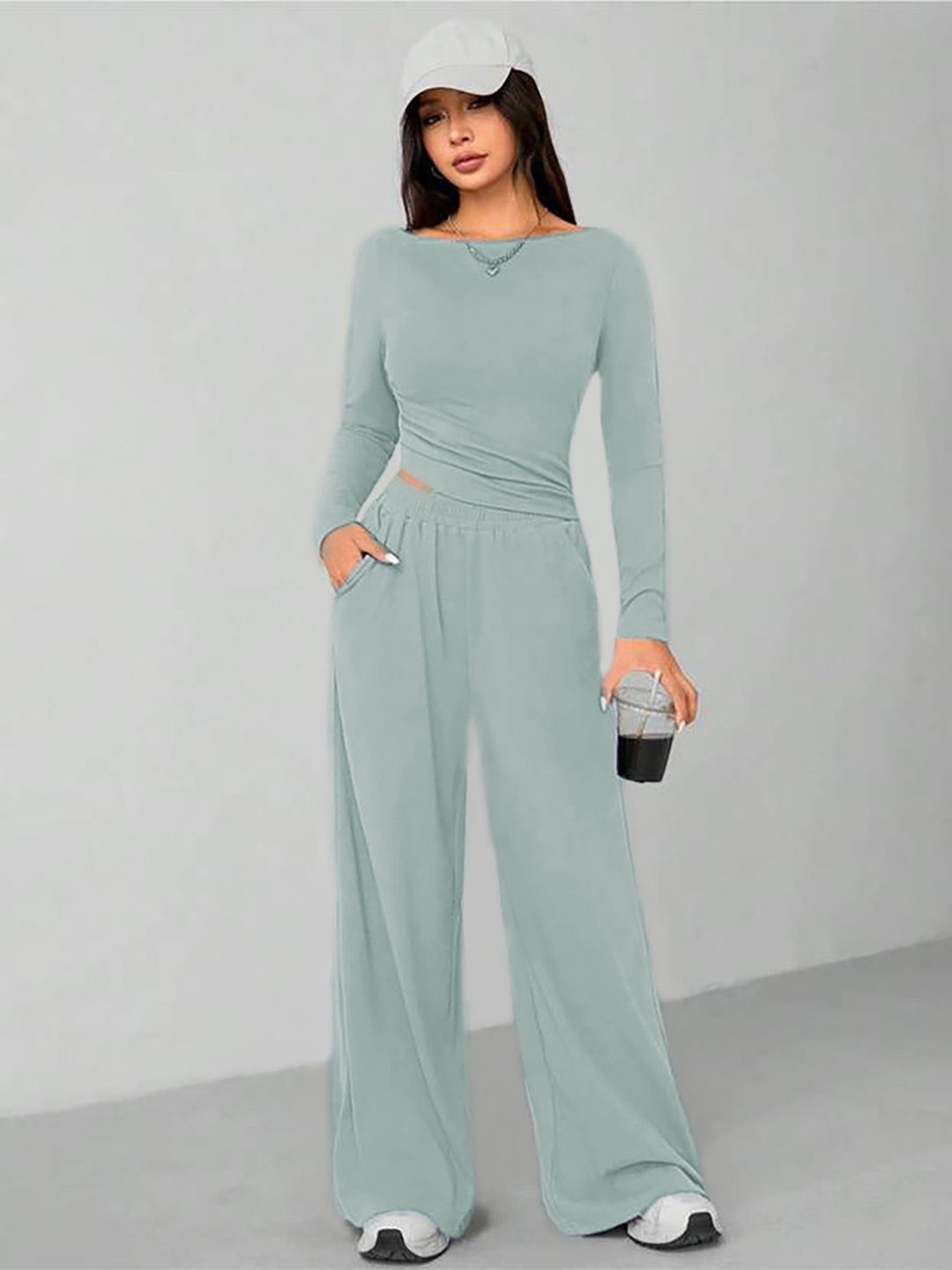 Kotty Round Neck Crop Top With Wide-Leg Trousers