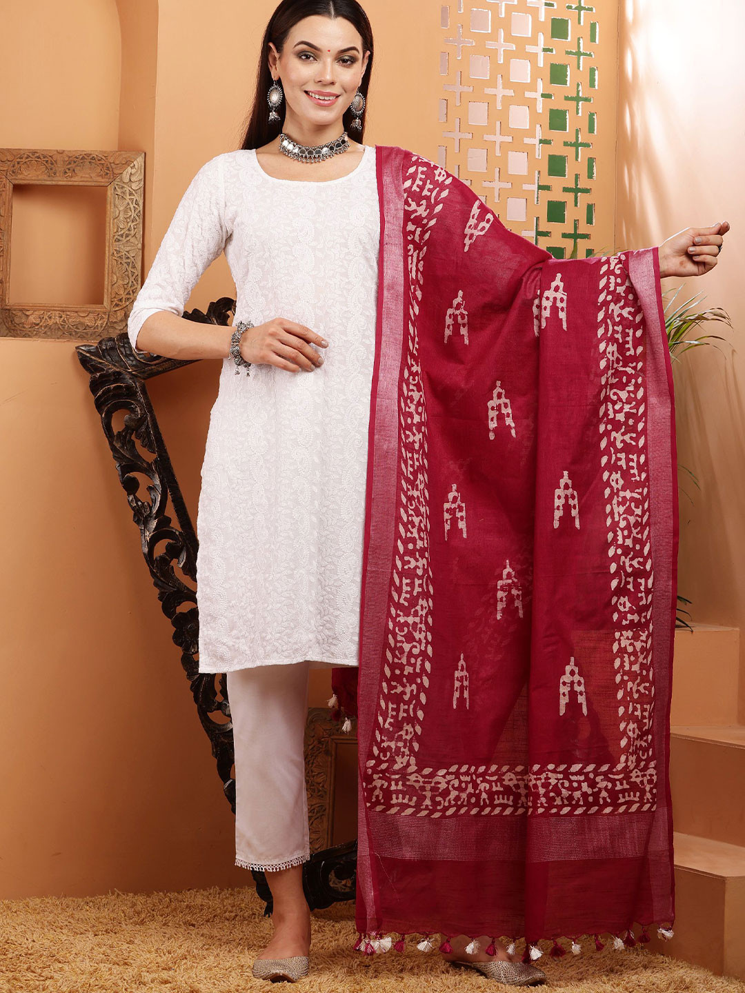 Bunkraft Geometric Dyed Batik Technique Cotton Dupatta