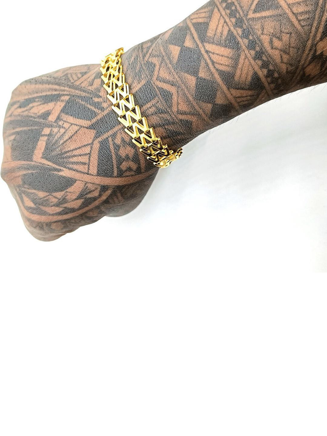 Dynamic Retail Global Stainless steel Men Gold-Plated Bracelet